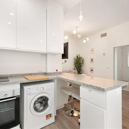 Apartamento Menaleka's House 7 *